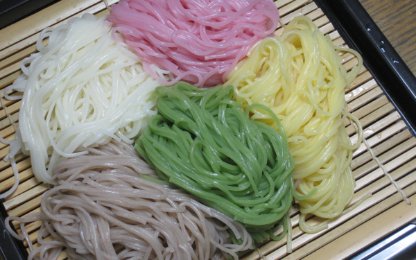 七夕に食べるそうめんやちらし寿司の由来　食べ物をお供えするのはなぜ？の画像